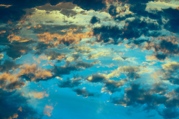 Fototapeta na wymiar Blurry image of wonderful sunset. Dramatic sky background. Nature, sky, landscapes concept.