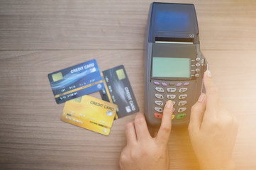 Swipe credit card By hand at the card swipe machine Multiple credit cards Credit card swiping failed.