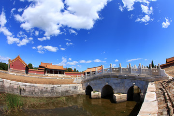 Fototapeta premium Ancient Chinese architecture