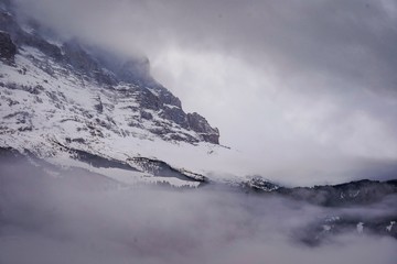 Fototapeta na wymiar scenic mountain view of Grindelwald, switzerland in winter