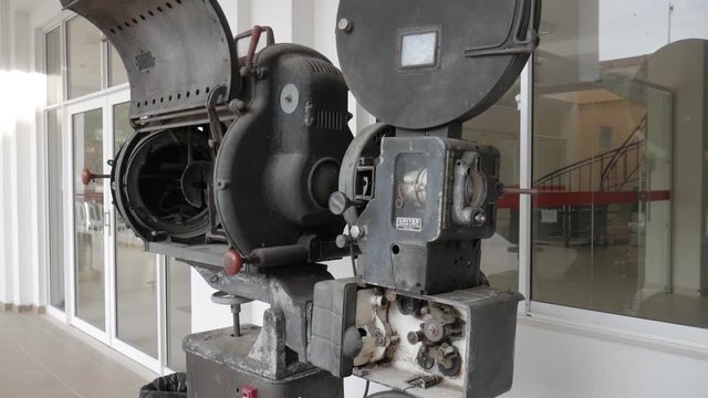 antique teather cinema proyector shot