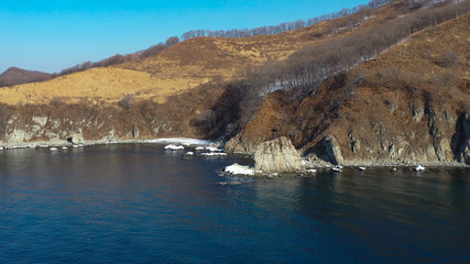 Aerial view of the sea landscape with a view of the rocks.