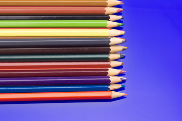 colored pencils, color gamut