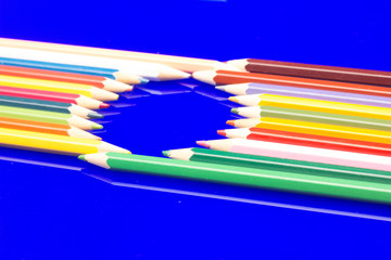 colored pencils, color gamut