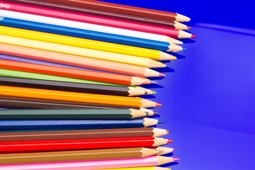 colored pencils, color gamut