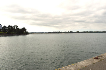 La Bretagne ses côtes déchiquetées, ses falaises, ses rochers, ses paysages marins ses rias ses abers et l'Océan à perte de vue