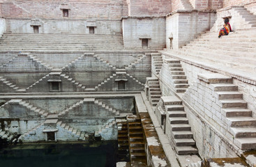 Famous step well deep pond called - Toorji Ka Jhalra or Toorji's Step Well is an architectural marvel. Made to bathe in water even when water level is low.