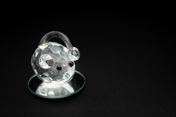 Figurine of a mouse made of glass