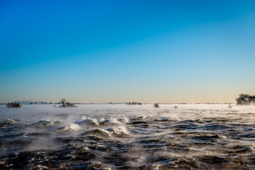 St-Lawrence river in the winter,  Lachine rapids  