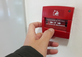 Pulsante allarme antincendio - emergenza