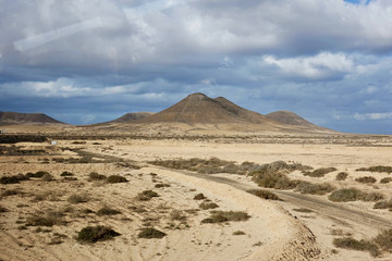 Fototapeta na wymiar Fuerteventura. desert landscape