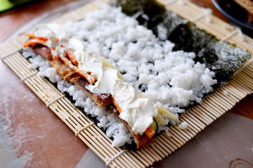 Cooking sushi rolls