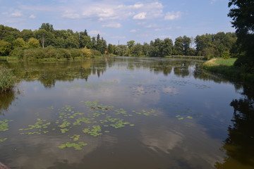 Białowieża, staw w parku pałacowym, Polska