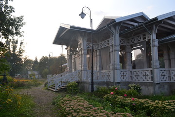 Stacja Białowieża Pałac, popołudnie © Marta