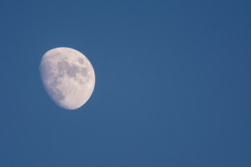 Lune depuis la Baie de Somme