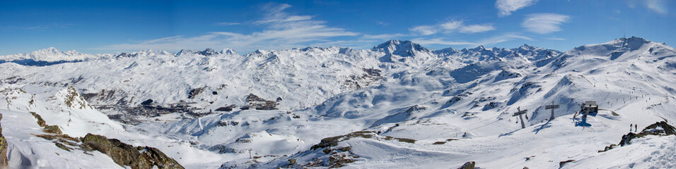 Fototapeta na wymiar Val thorens les menuires aiguille peclet panorama glacier view sunset snowy mountain landscape France alpes