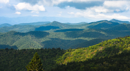 Fototapeta na wymiar Appalachian Mountain View Along the Blue Ridge Parkway