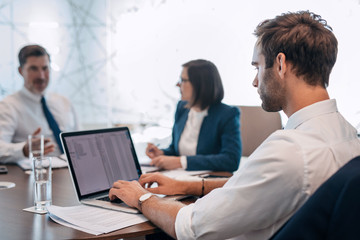 Recording the minutes of a boardroom meeting