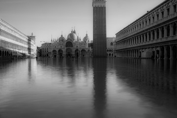 Fototapeta na wymiar San Marco Square - Hight Water