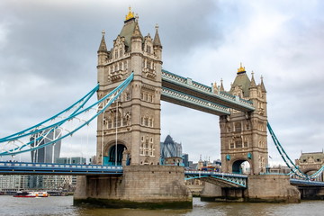 Fototapeta na wymiar Tower Bridge in London United Kingdom on a cloudy winter day