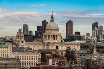 Fototapeta na wymiar Elevated View of the St. Paul's Cathedral in the City of London, UK