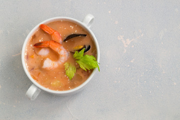 vegetable soup with seafood