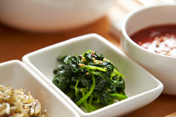 Spinach namul, Korean spinach dish 
