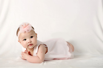 Bebe Fille Metisse 6 Mois Franco Chinois Wall Mural Wallpaper Murals Yoann