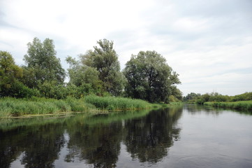 Fototapeta na wymiar Flusslandschaft an Uecker und Randow