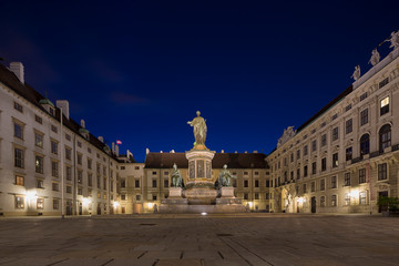 Obraz premium Kaiser Franz II Monument at the Hofburg Palace in Vienna, Austria