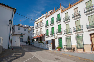 blanca calle del municipio de tolox en la provincia de Málaga, Andalucía