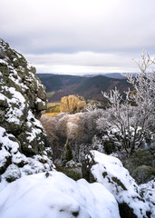 Fototapeta na wymiar Blick von den Bruchhausener Steinen im Winter, Olsberg, Sauerland, Deutschland