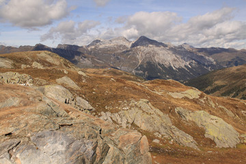Hochalpine Landschaft in Graubünden; Blick von Süden zum Teurihorn