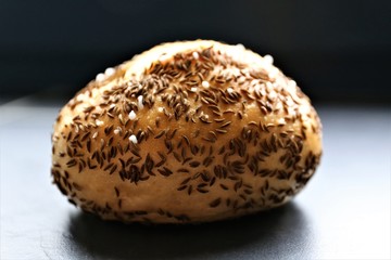 bread with poppy seeds