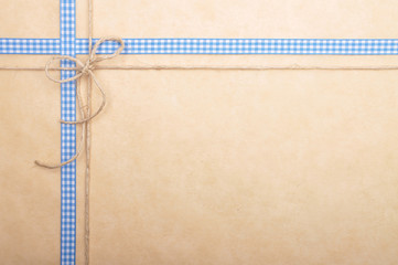 Hintergrund mit Band und Schnur