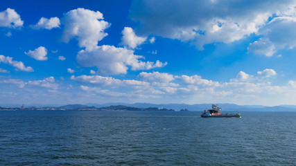 来島海峡大橋　しまなみ海道　今治　海　船