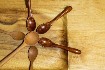 木製食器や雑貨