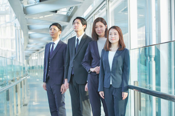 Fototapeta premium ビジネス・4人チーム