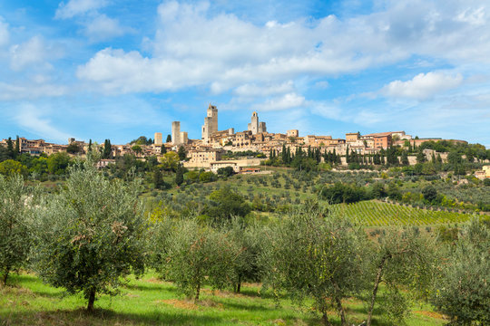 Italy, Tuscany, San Gimignano, view to city