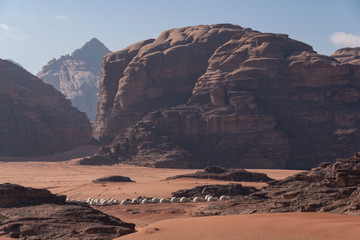 Fototapeta na wymiar Vista panorámica del desierto de Wadi Rum, Jordania