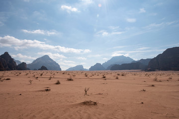 Plakat Vista panorámica del desierto de Wadi Rum, Jordania 
