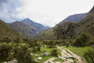 Fototapeta na wymiar Beautiful, challenging trip to Laguna 69 in Andes mountain in Huascarán national park in Peru. 