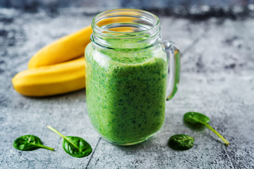 Spinach banana smoothies in glass