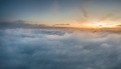 Fototapeta premium Nebel von oben 