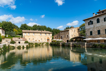 Fototapeta na wymiar Antique thermal baths in the medieval village Bagno Vignoni,