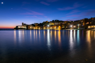 Fototapeta na wymiar Night view of Baia del Silenzio