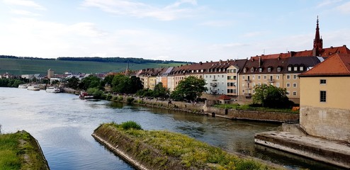 Fototapeta na wymiar view of the river main in Würzburg bavaria