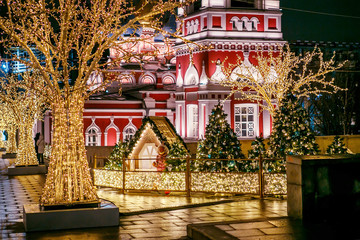 Moscow, Russia, Varvarka street. Znamensky Cathedral in Christmas illumination - 317894113