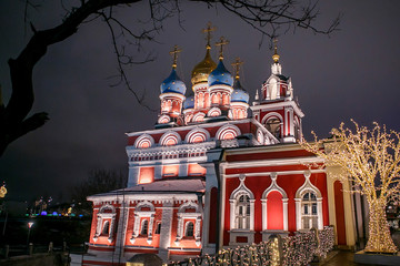 Moscow, Russia, Varvarka street. Znamensky Cathedral in Christmas illumination - 317894152
