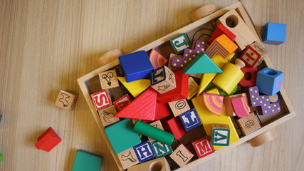 The wooden block toy for kid.
